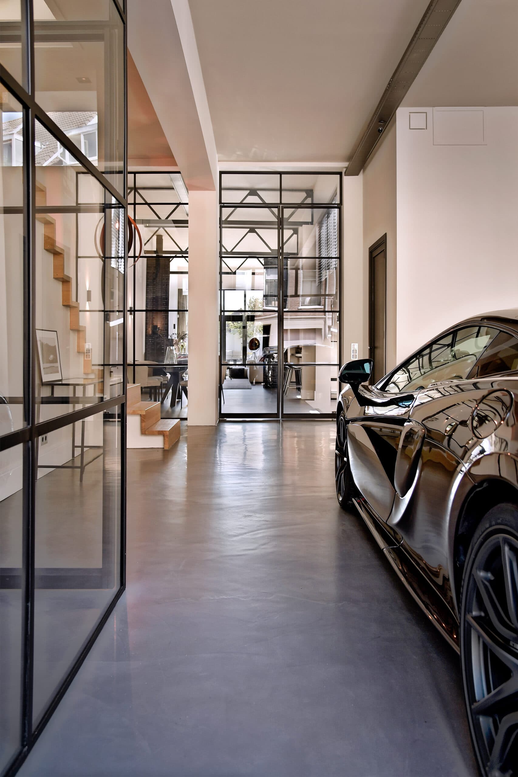 woonbeton-betoncire-garagewoning van Sonsbeek Park Arnhem-betonlook Gietvloer garage